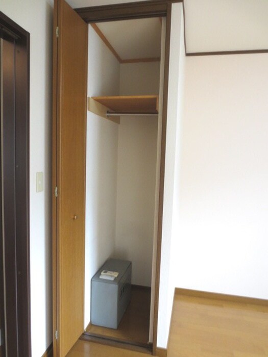 物件内観写真6　(収納)