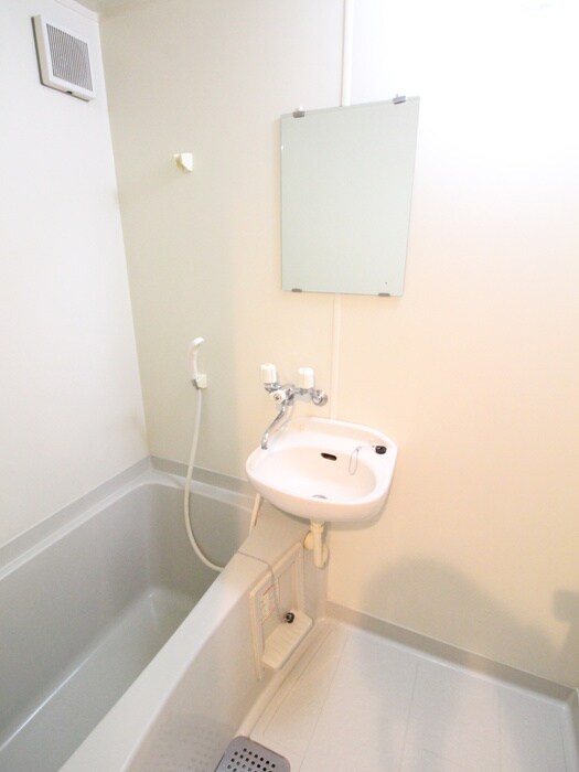 物件内観写真10　(バス／シャワールーム等)