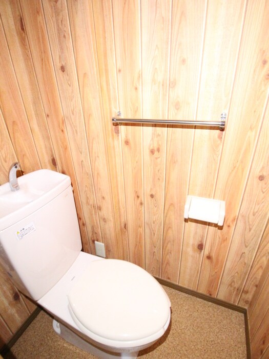 物件内観写真12　(トイレ)