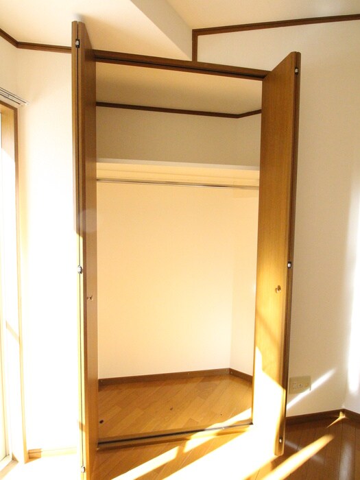 物件内観写真13　(収納)