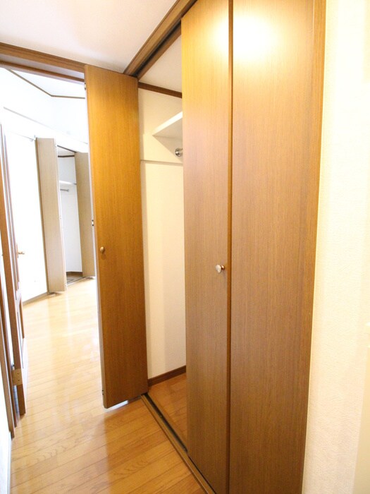 物件内観写真15　(収納)