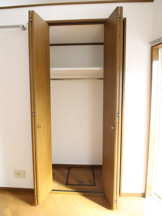 物件内観写真18　(収納)