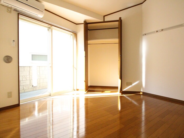 物件内観写真19　(居室)