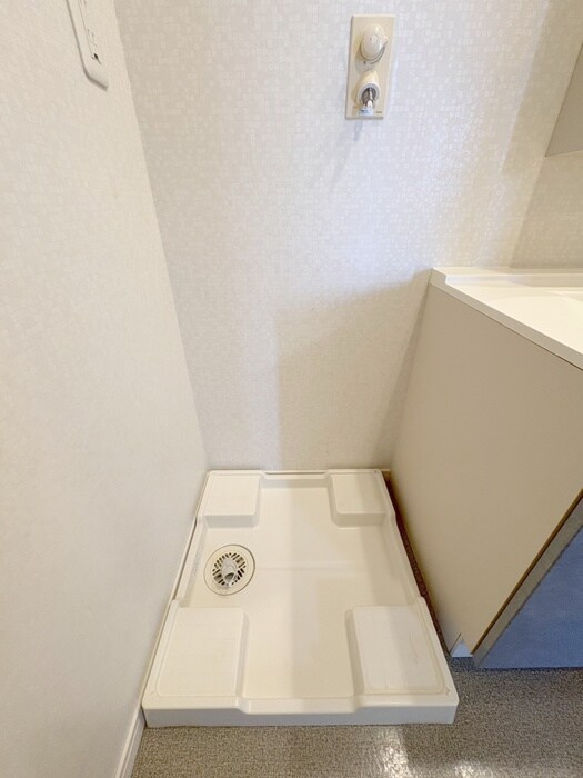 物件内観写真17　(洗濯機置場)