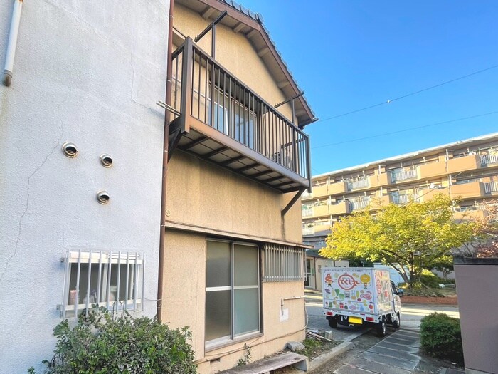 渡辺方貸家の物件外観写真