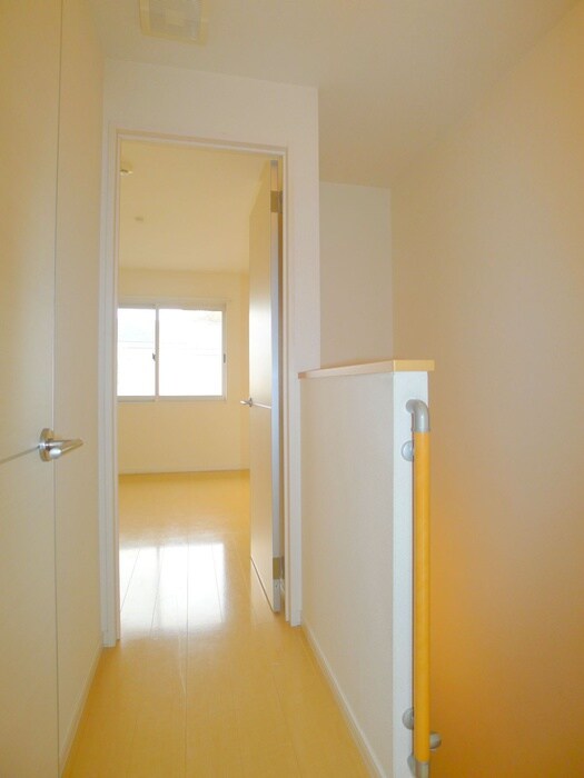 物件内観写真22　(廊下)