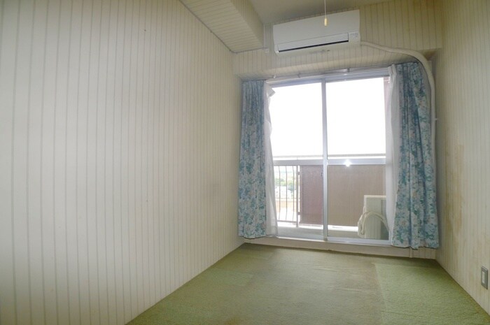 物件内観写真9　(居室)