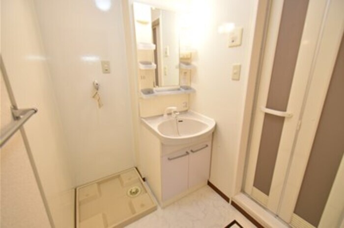 物件内観写真9　(洗面)