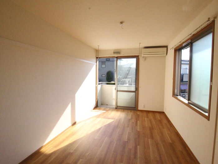 物件内観写真7　(居室)