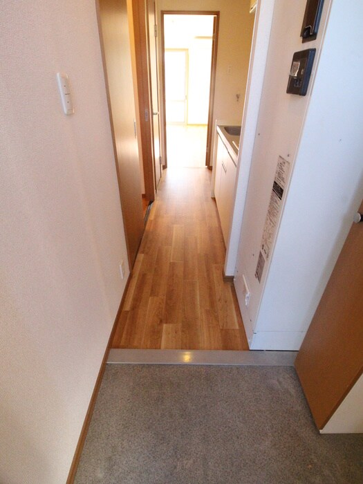 物件内観写真19　(玄関)