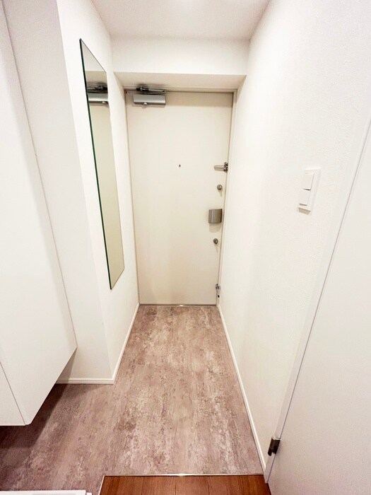 物件内観写真18　(玄関)