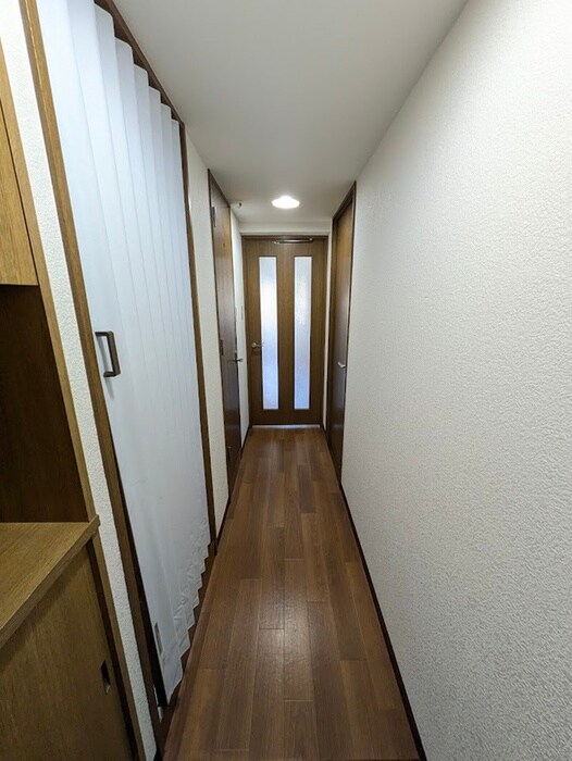 物件内観写真12　(廊下)