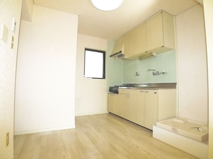 物件内観写真8　(居室)