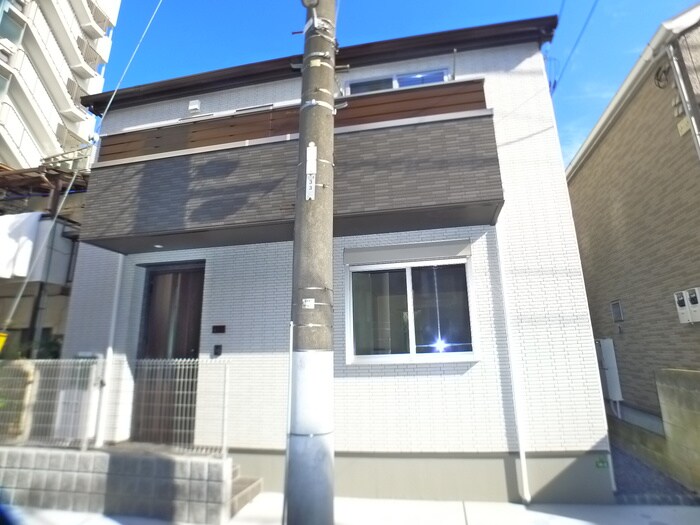 物件外観写真2　(外観写真)