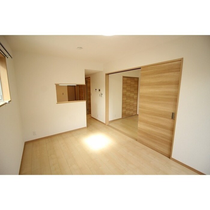 物件内観写真6　(居室)