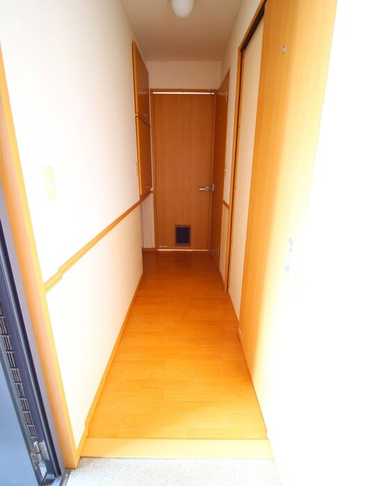 物件内観写真19　(玄関)