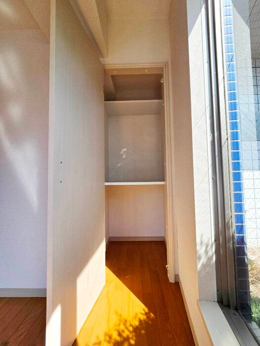 物件内観写真15　(収納)