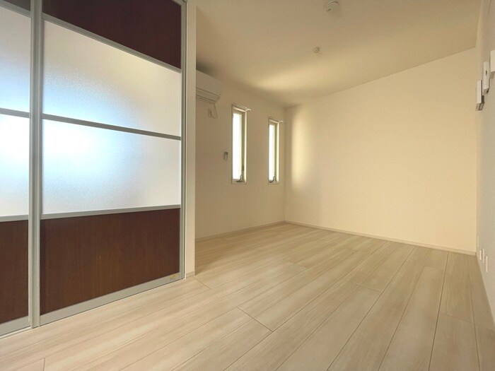 物件内観写真15　(居室)