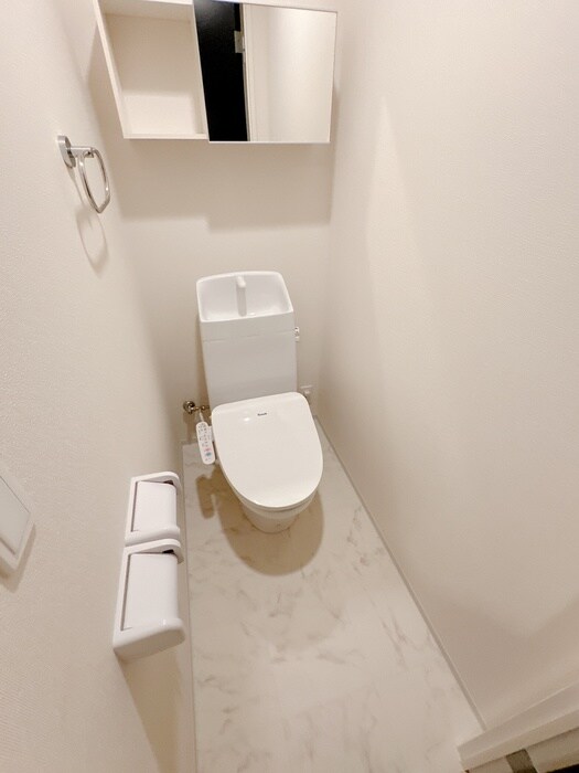 物件内観写真12　(トイレ)