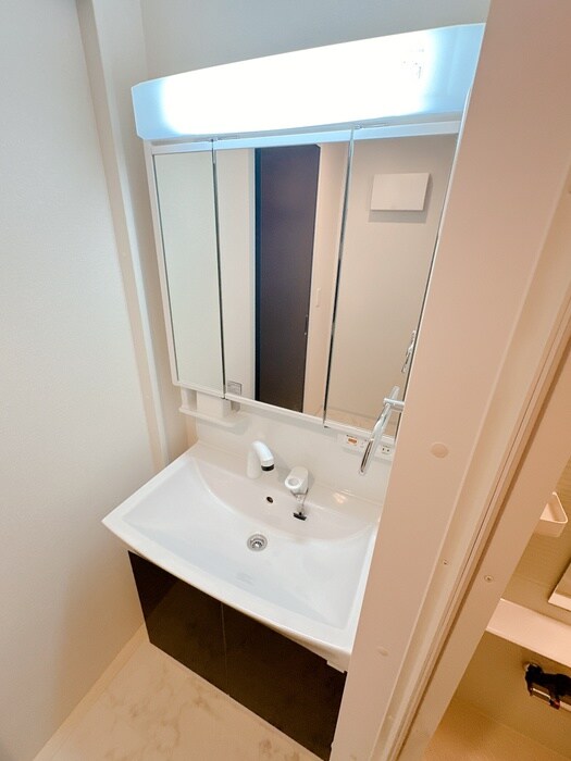 物件内観写真13　(洗面)