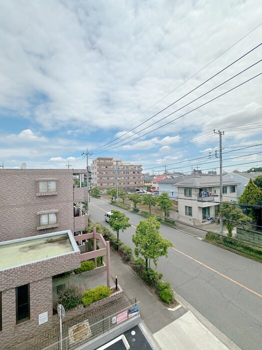 物件内観写真15　(室内からの展望)