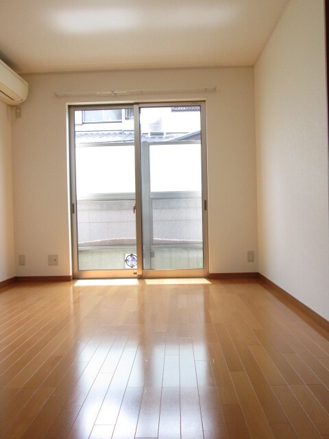 物件内観写真5　(居室)