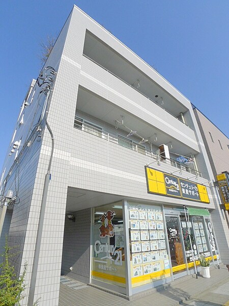 亀井ビル外観写真