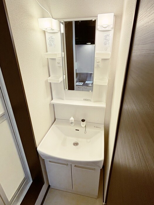 物件内観写真11　(洗面)