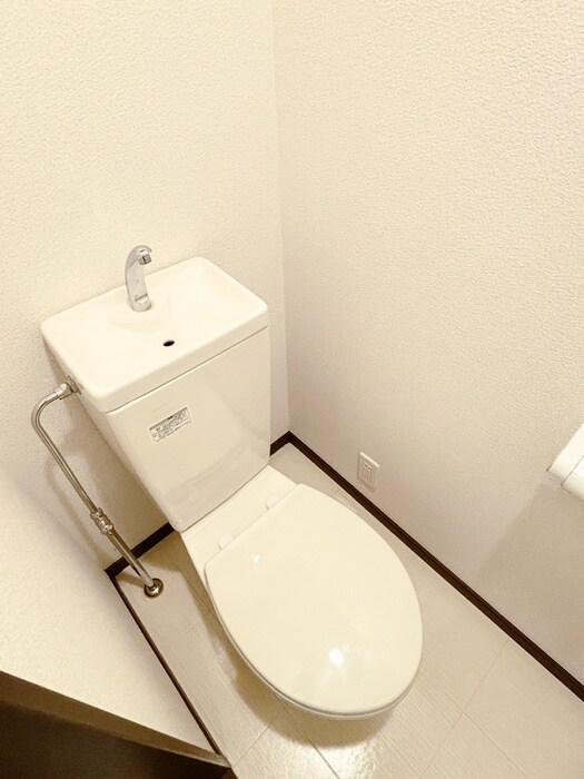 物件内観写真14　(トイレ)