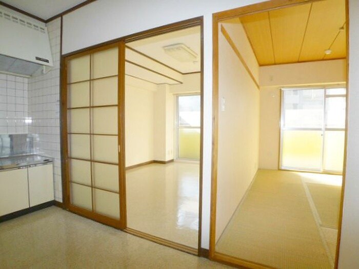 物件内観写真12　(居室)