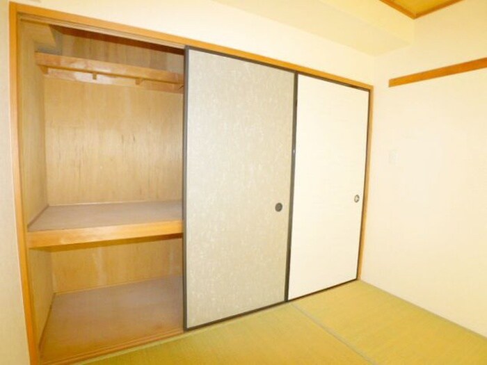 物件内観写真13　(収納)