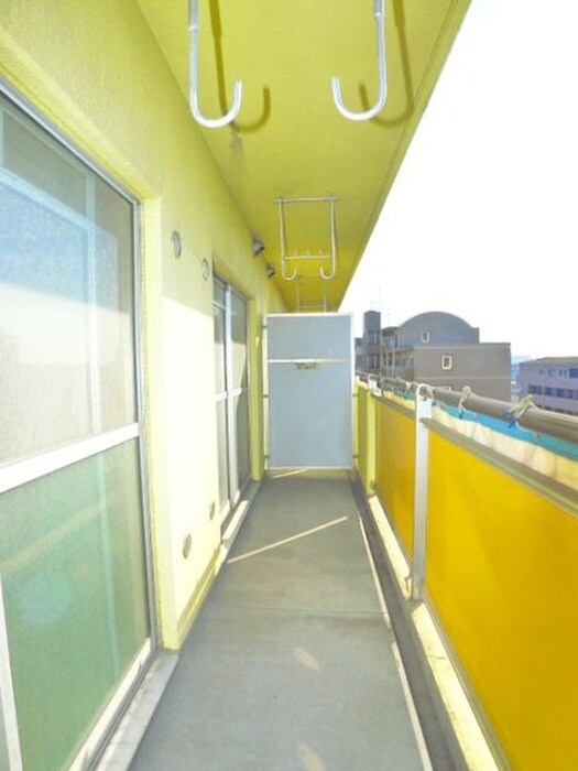 物件内観写真21　(室内からの展望)