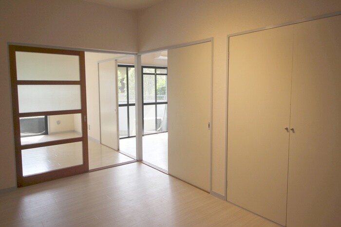 物件内観写真5　(居室)