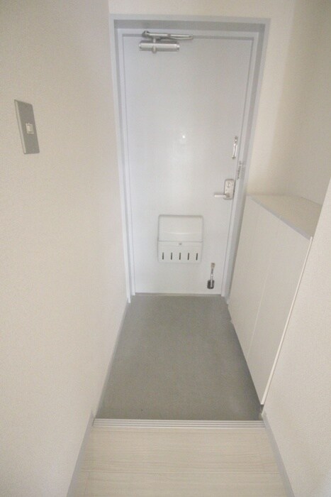 物件内観写真17　(玄関)