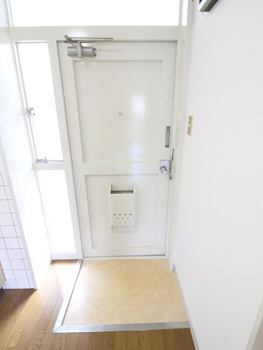 物件内観写真15　(玄関)