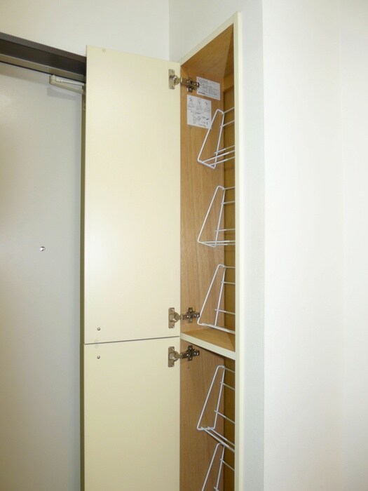 物件内観写真8　(靴箱)