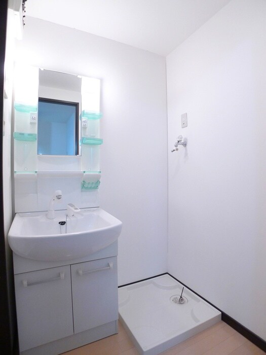 物件内観写真17　(洗濯機置場)