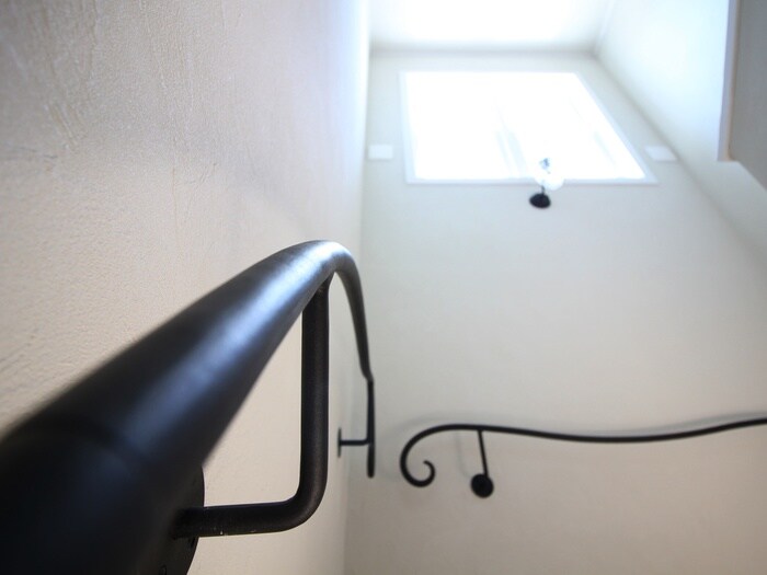 物件外観写真6　(エントランス部分)