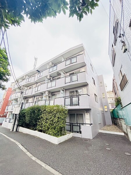 アルファ王子本町EAST外観写真