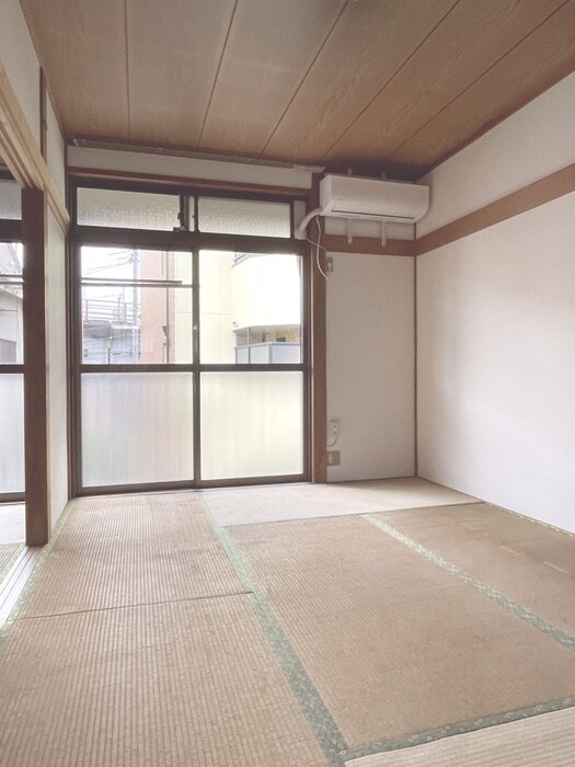 物件内観写真10　(居室)