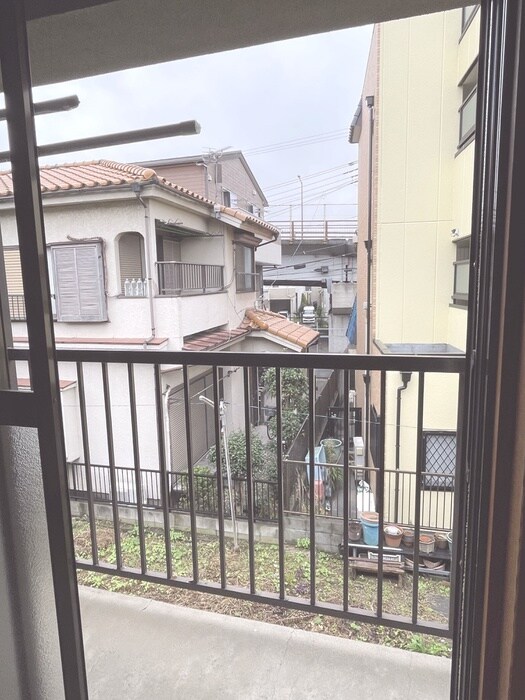 物件内観写真18　(室内からの展望)