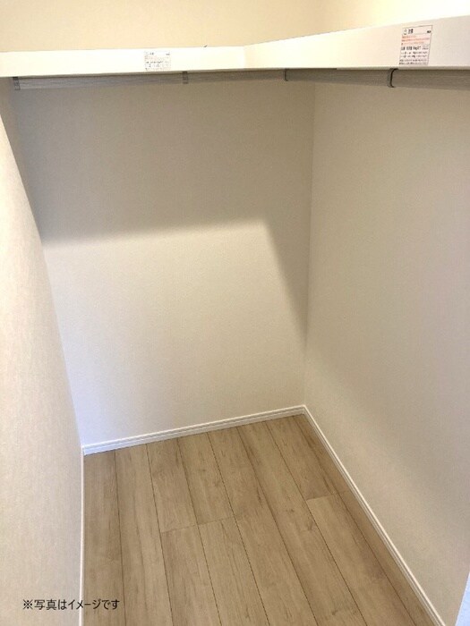物件内観写真13　(収納)