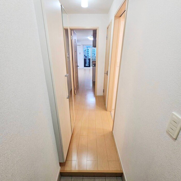 物件内観写真18　(廊下)