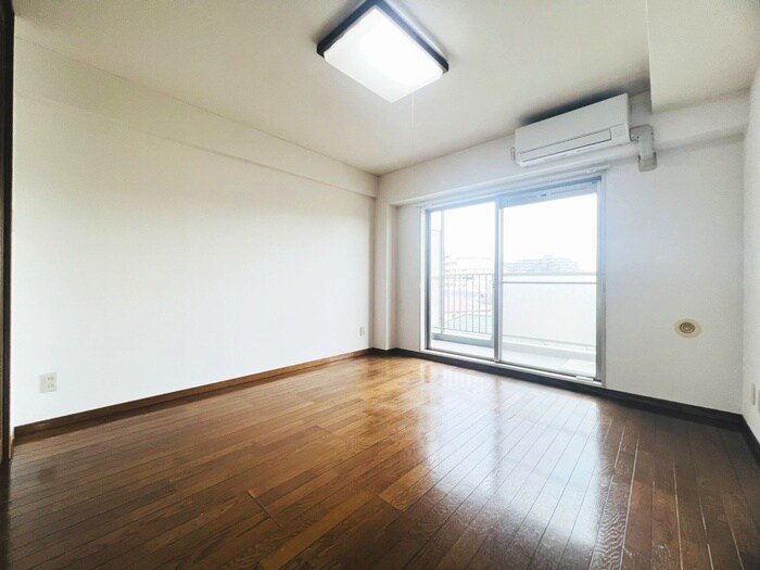 物件内観写真9　(居室)