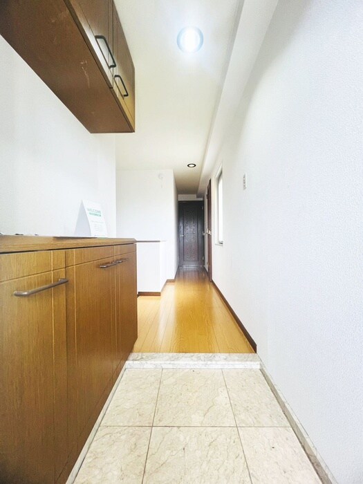物件内観写真17　(廊下)