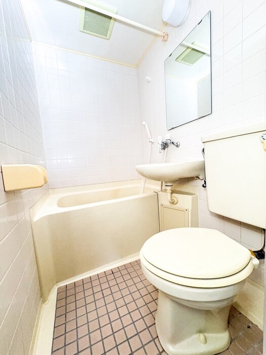 物件内観写真17　(トイレ)