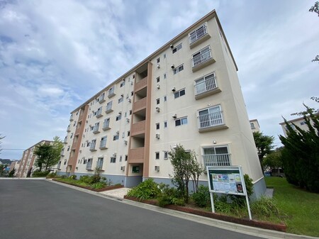 馬堀台団地６号棟（６５４）外観写真