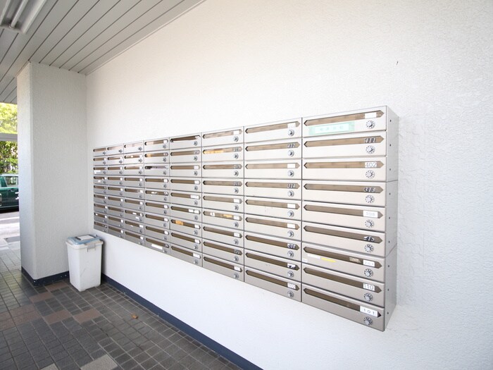 物件外観写真4　(建物設備)