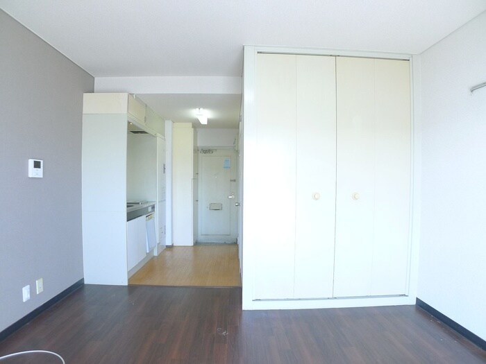 物件内観写真6　(居室)