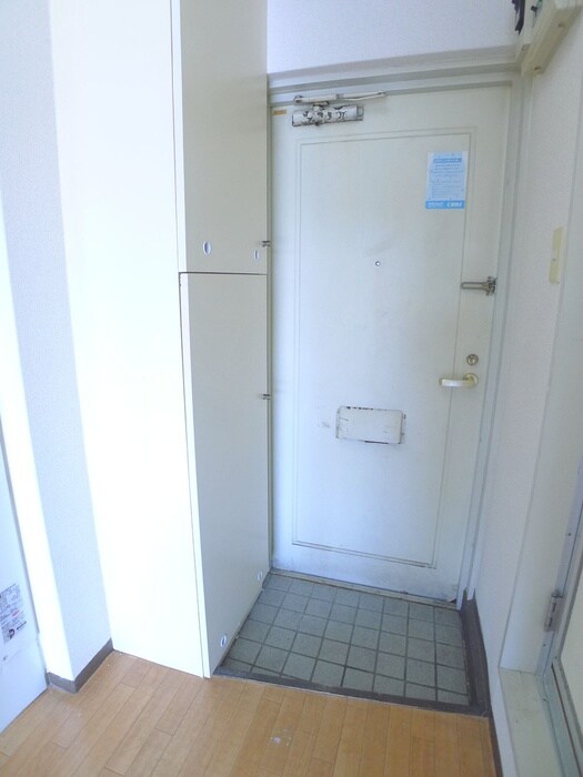 物件内観写真15　(玄関)